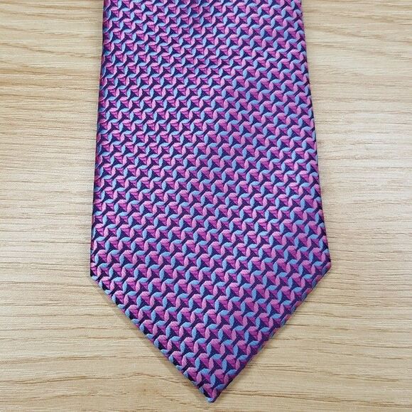 PERRY ELLIS Mens Neck Tie Magenta Blue Chevron Geo Pointed Classic - Picture 1 of 6